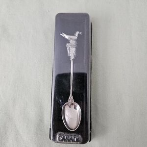 Silver Plated Victoria British Columbia Canada Souvenir Spoon With Seagull‎
